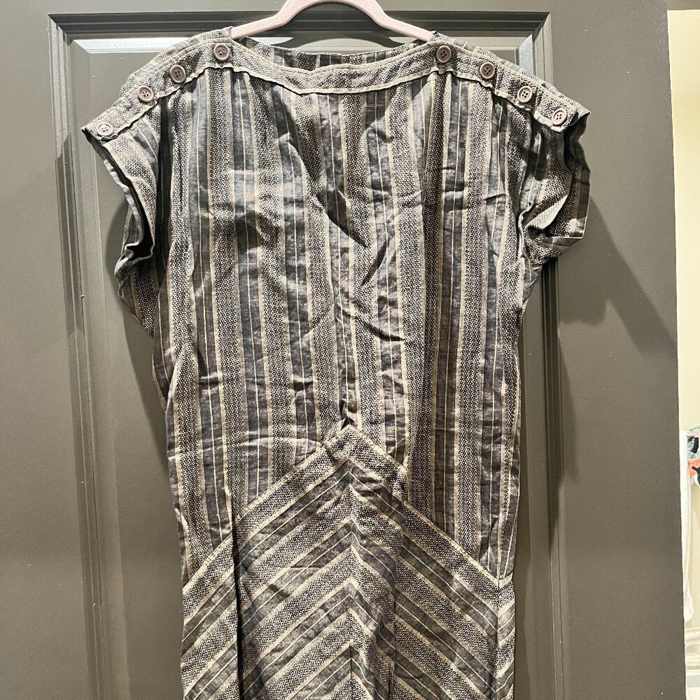 Vintage Dress in Gold Size 8 Good Condition